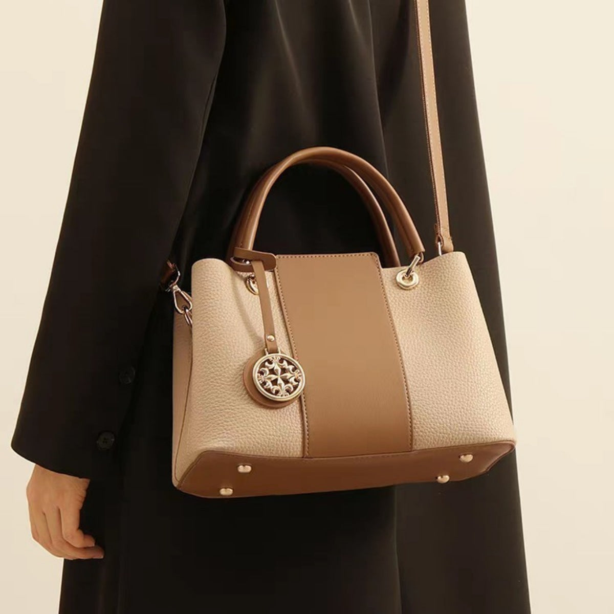 276b5136-a910-445a-9ce5-df0c768dd3ca-Max