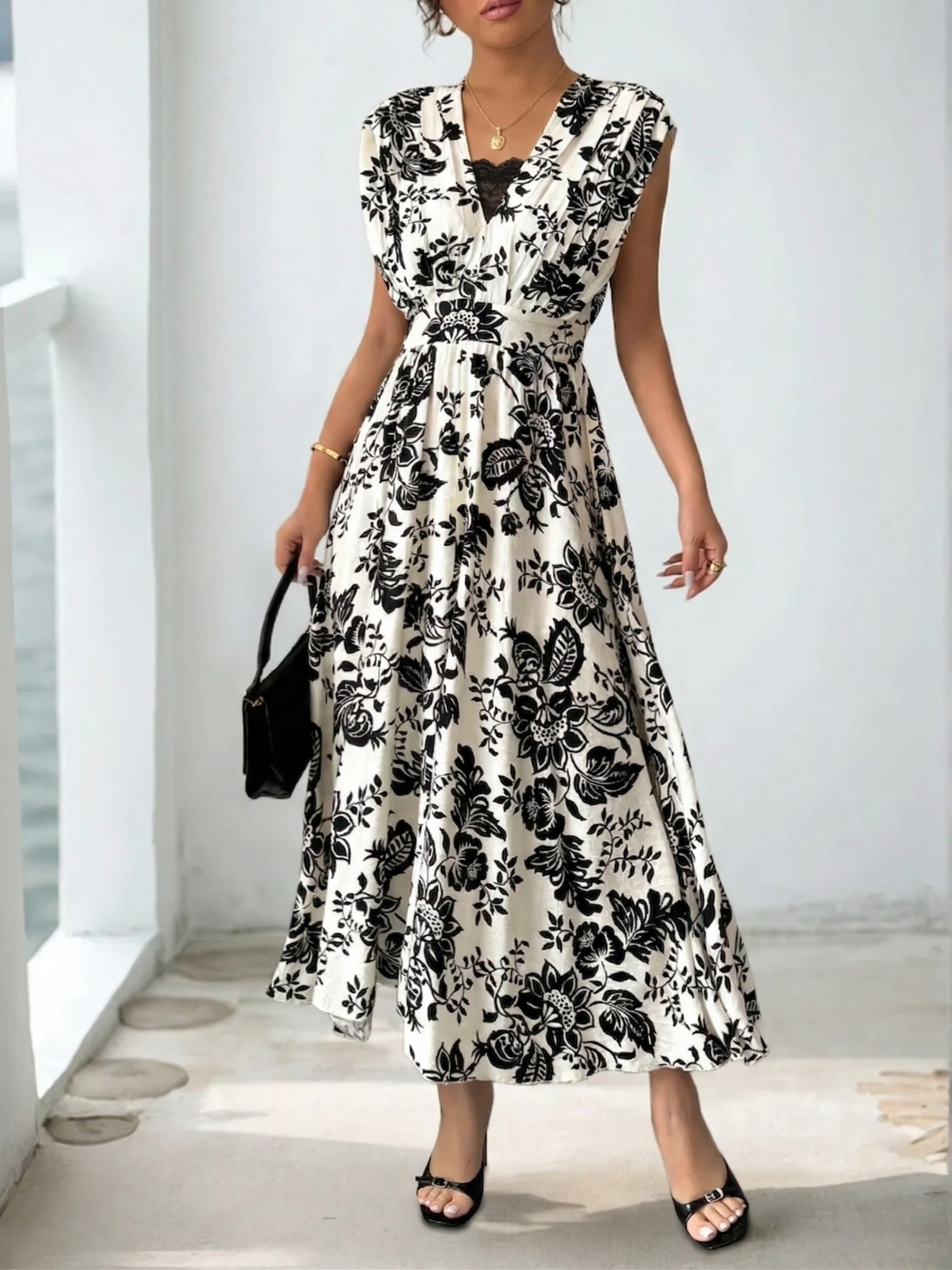 Floral Print V-Neck Cap Sleeve Maxi Dress
